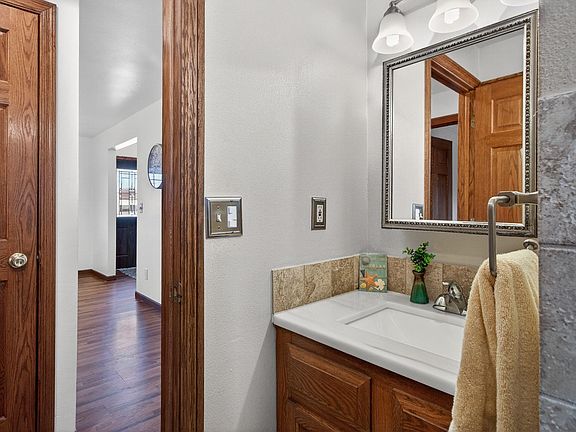 5th image of 1201 Appleton St