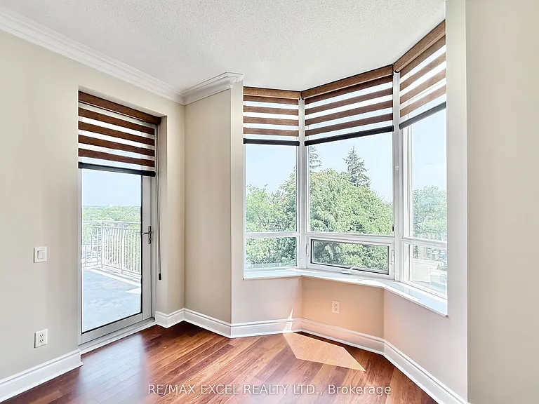 10101 N Yonge St #408 — Photo 33