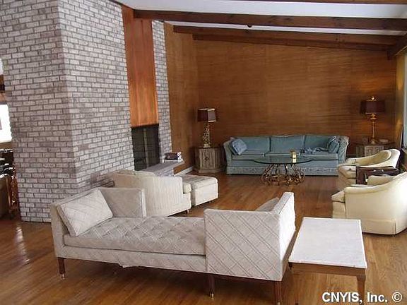 3rd image of 4794 Ormonde Dr