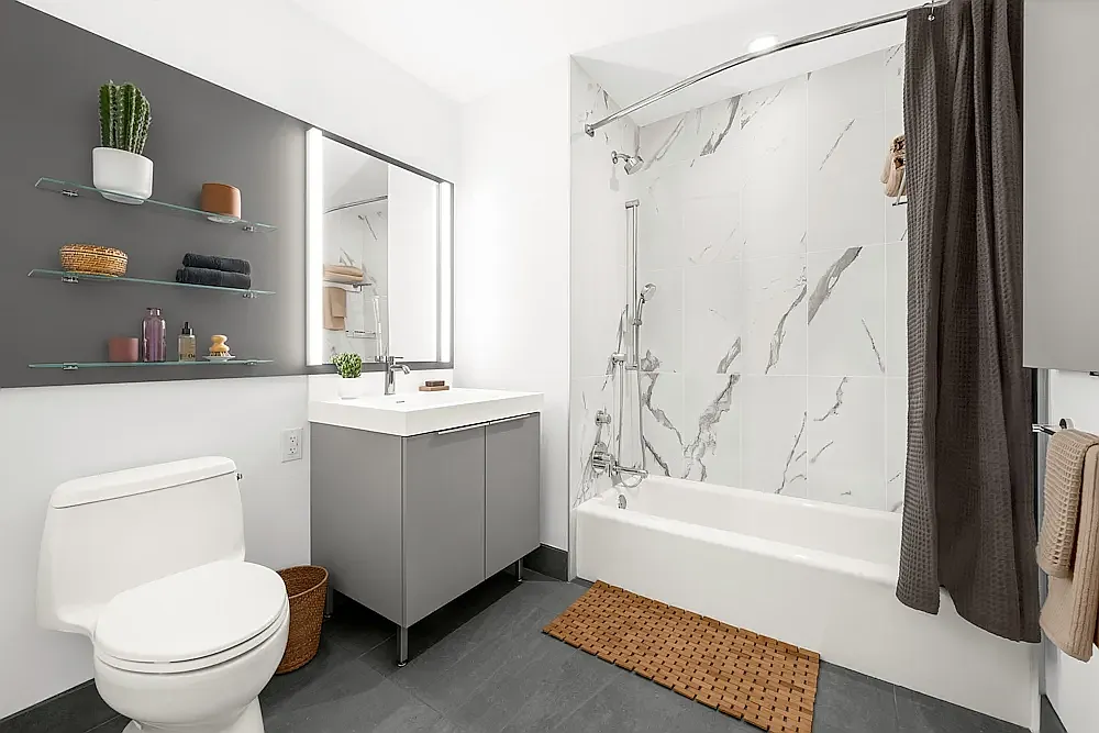 180 Ashland Place — Photo 3