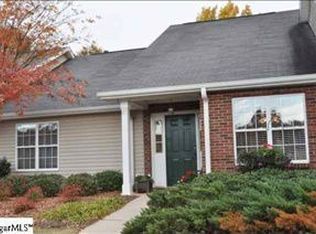 25 Enoree View Dr, Greer, SC 29650