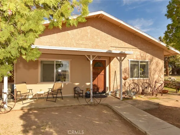 9425 Buena Vista St, Apple Valley, CA 92308