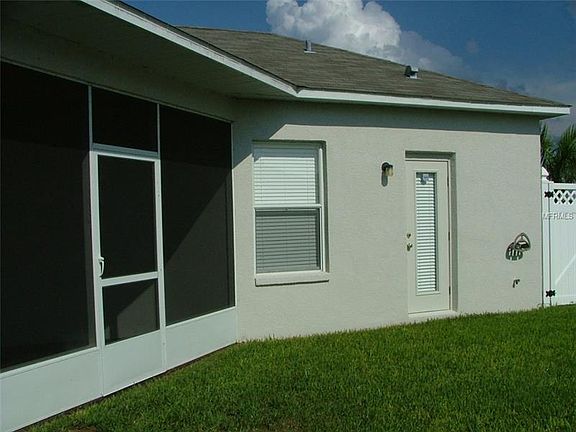 3rd image of 25708 Aldus Dr