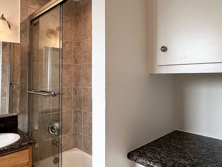 2642 W Porter Ave #12 — Photo 18