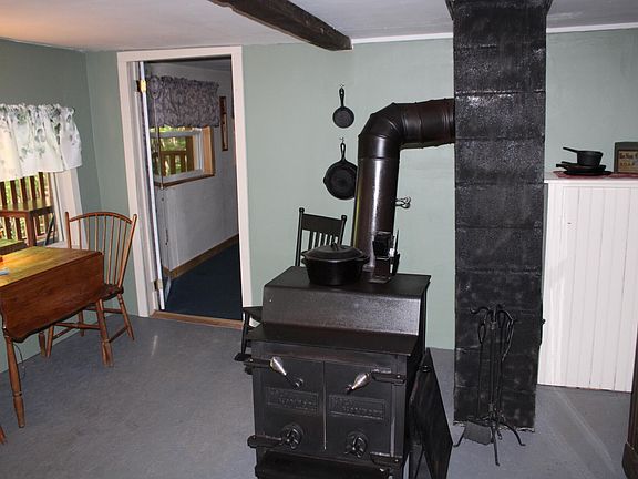 3rd image of 36 Sterry Hill Road