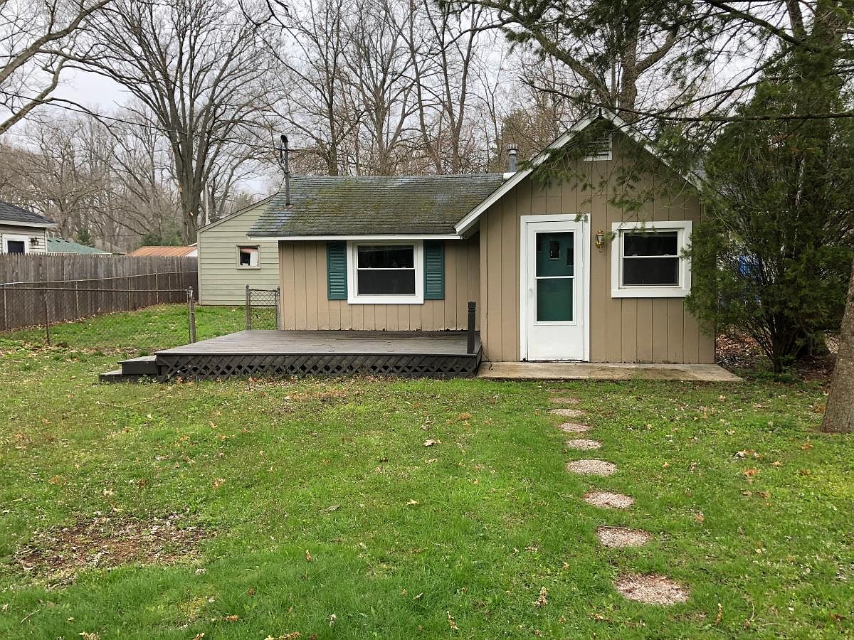 2234 Stevens Ave, Kalamazoo, MI 49008 Zillow