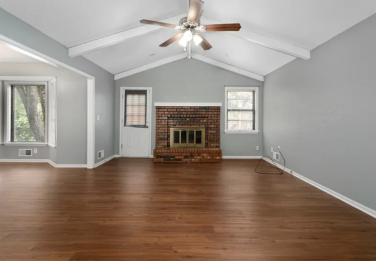 3513 NE Stanton St — Photo 13