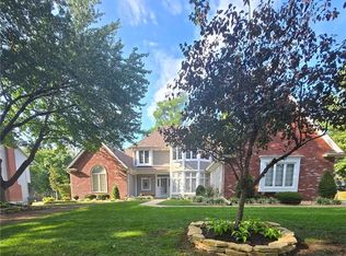 3204 W 129th St, Leawood, KS 66209