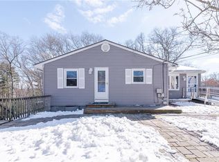 16 Chestnut St, Coventry, RI 02816