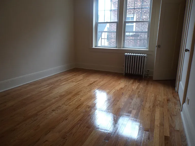 1033 Stuyvesant Avenue — Photo 5