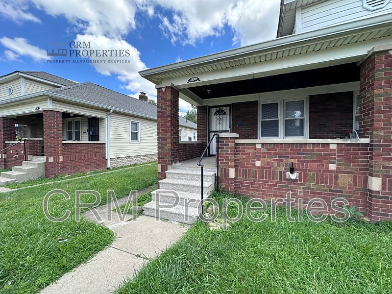 1st image of 943 N Linwood Ave