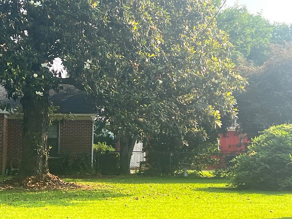2nd image of 6477 Bonner Ferry Rd
