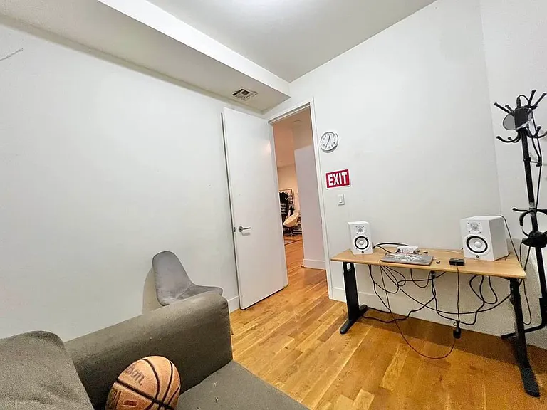 40 Malcolm X Blvd #3B — Photo 15