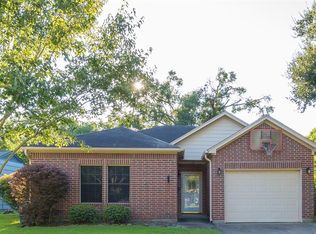 1739 S Park Dr, Alvin, TX 77511