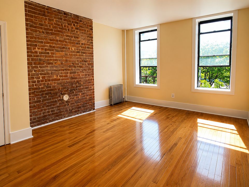 1st image of 693 10th Ave APT 3FN