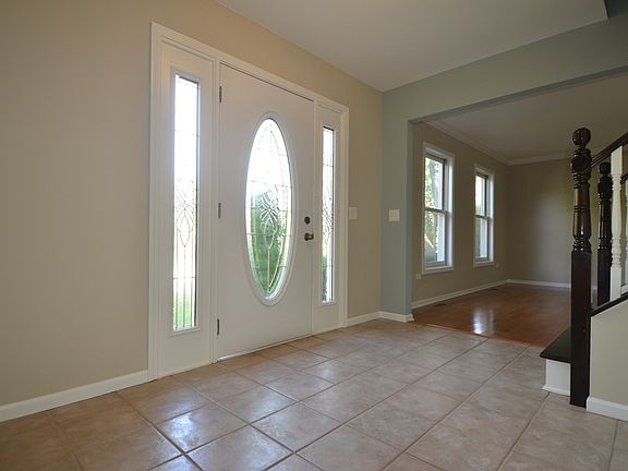 4th image of 1034 Crabtree Ln
