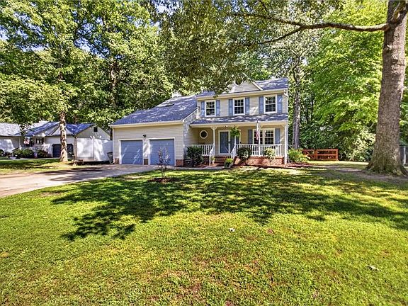 2nd image of 302 Buckingham Way