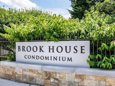 33 Pond Ave APT 520, Brookline, MA, 02445