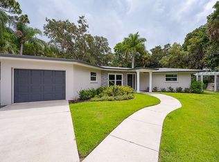 2132 Hyde Park Cir, Sarasota, FL 34239