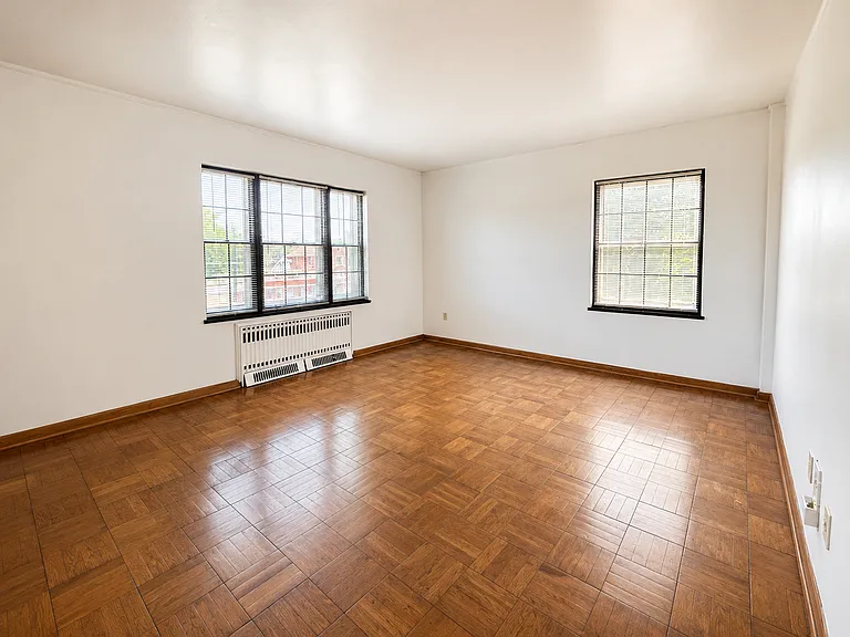 Windsor Terrace Apartments | 1 MONTH FREE with a 13 MONTH LEASE — Photo 37