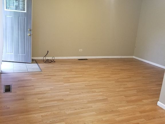 2nd image of 1355 Mackinaw Ave