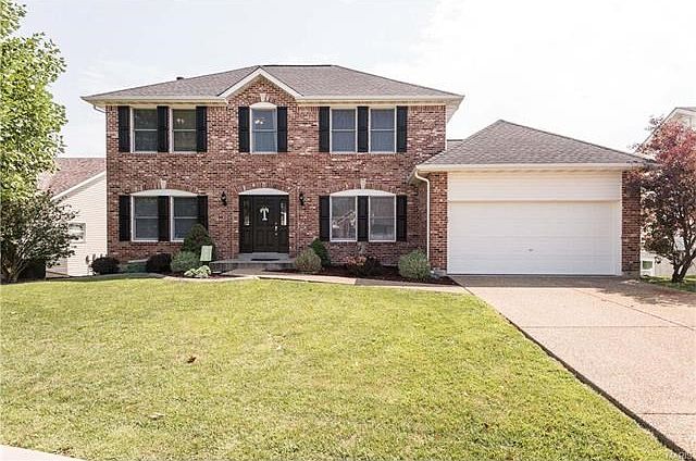 Welcome to 123 England Drive in the Estates at Highgrove! This two story full brick front and aggregate drive has beautiful curb appeal!