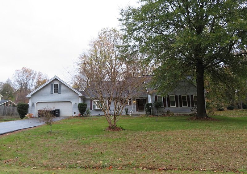 1st image of 6804 Carroll Way