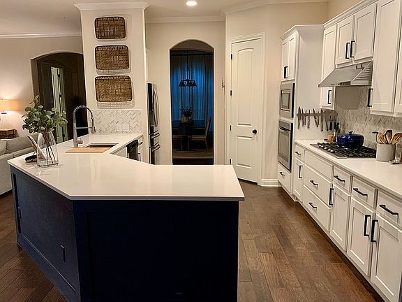 3rd image of 112 Indian Bend Dr