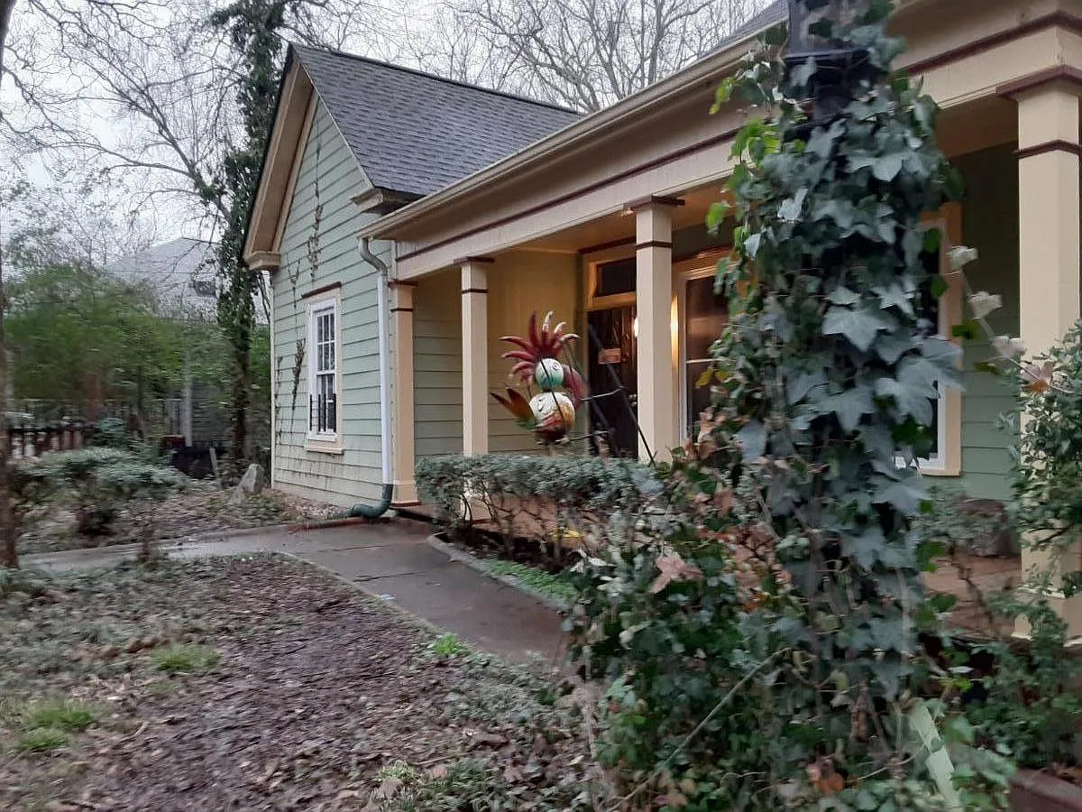 2 bed, 1214 sqft, $1,900 — Photo 4