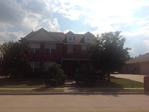 2nd image of 3839 Pinebluff Ln