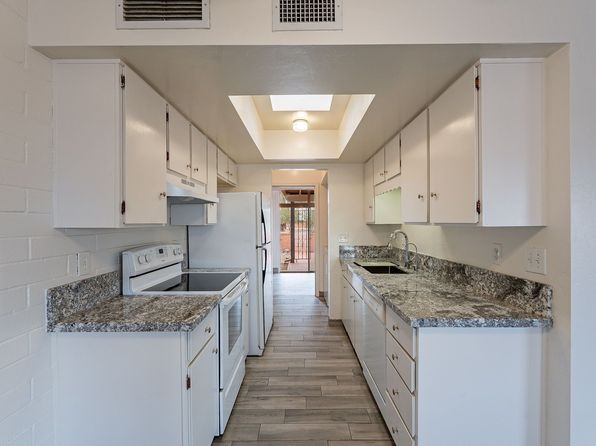 415 N Calle De Lumbre