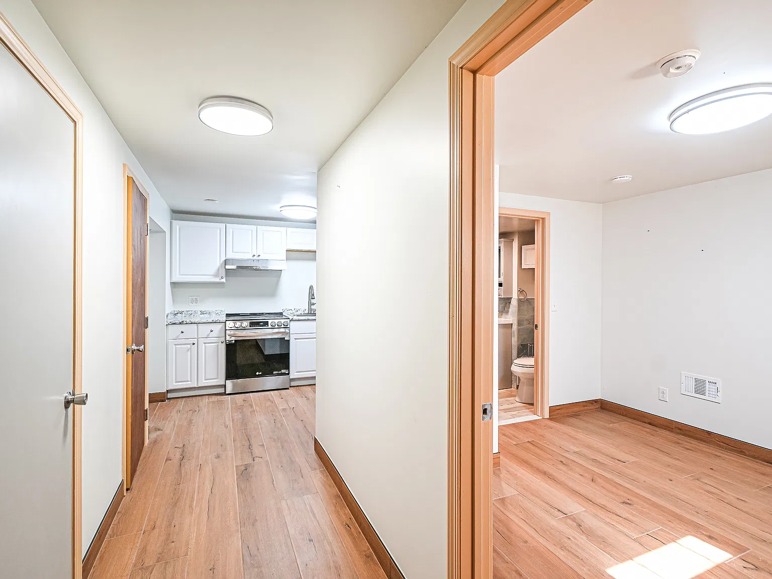 1589 Summit Road - 5 — Photo 4