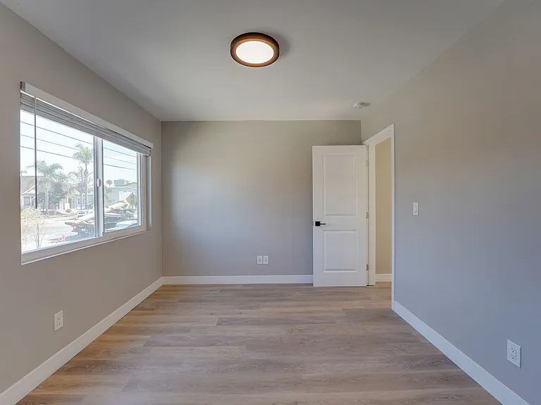 Duplet at Hillcrest | Modern Studio, 1 & 3 Bedroom Apartments — Photo 40