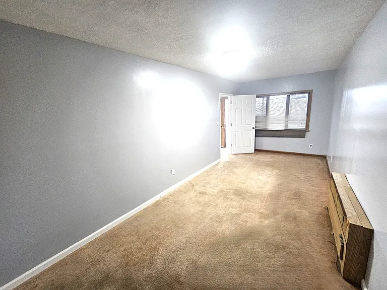 828 Cherry St — Photo 3