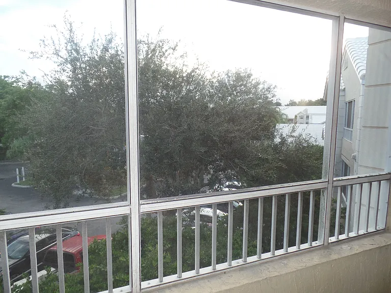 2871 N Oakland Forest Dr #308 — Photo 15