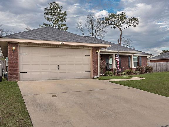 3rd image of 1614 Twin Pines Cir