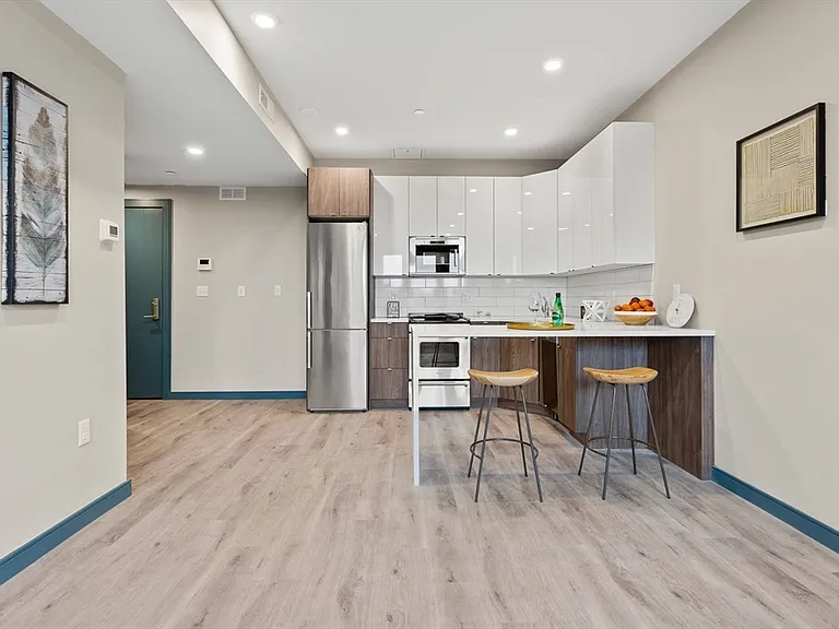 1274 Massachusetts Ave #203 — Photo 3