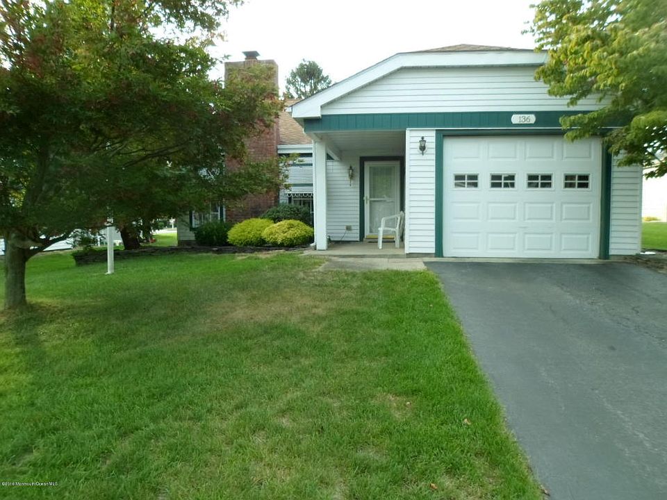 1st image of 136 Buckingham Dr