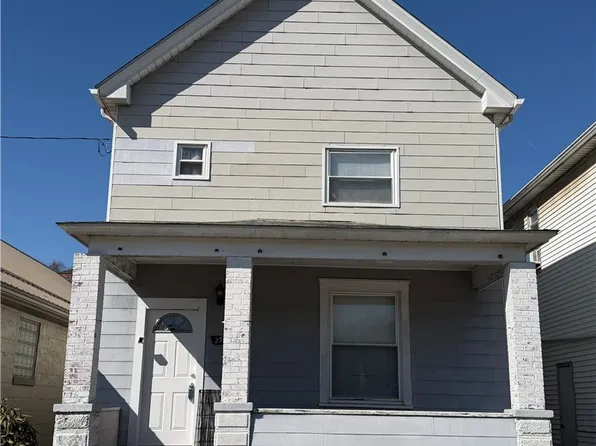 250 Kennedy Ave E, Vandergrift, PA 15690