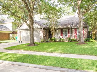 3903 Spring Meadow Dr, Pearland, TX 77584