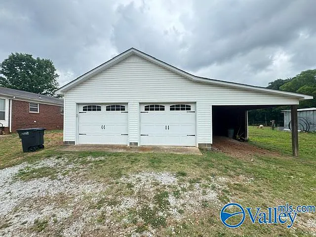 7403 Wall Triana Hwy — Photo 37
