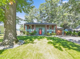 6638 Charlesgate Rd, Sylvania, OH 43560