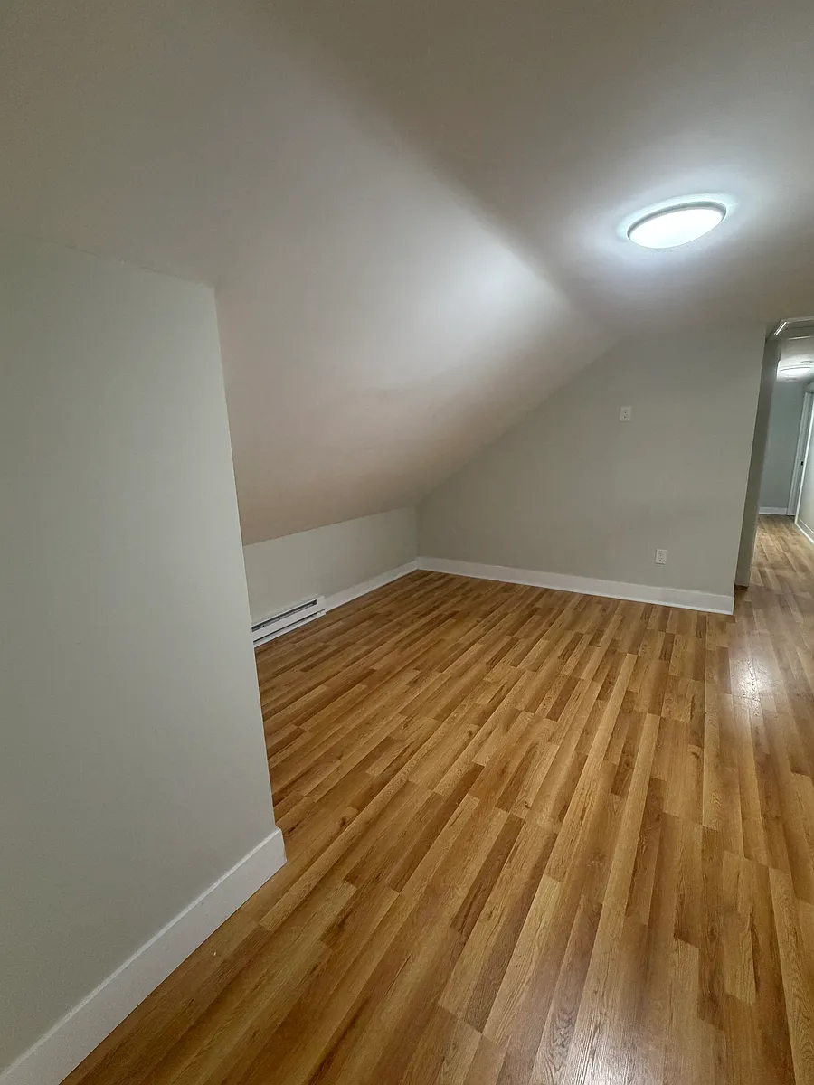 Entry hallway - 376 Summer St #2A