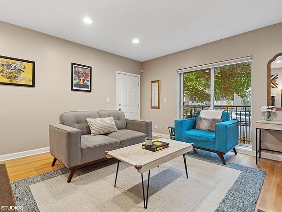 3rd image of 1506 N Campbell Ave APT 1S