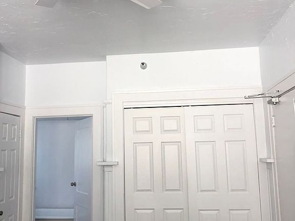 5th image of 2622 San Marino St APT 302