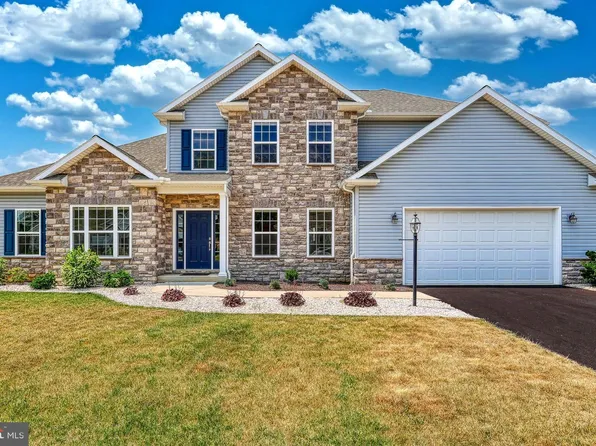 74 Franklin Dr, Mechanicsburg, PA 17055