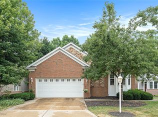 8651 Pine Creek Ln, Northfield, OH 44067