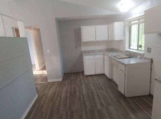 6196 Magnolia Dr, Mount Morris, MI 48458