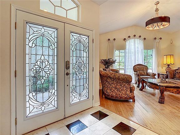 4th image of 4312 Tremblay Way