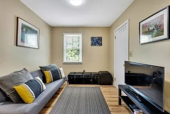 32 Bay St #32 — Photo 8